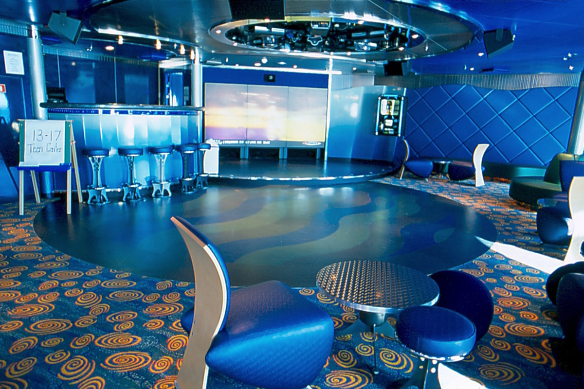 MyCruise Princess-Cruises ISLAND Offentlige-arealer Teater-underholdning1